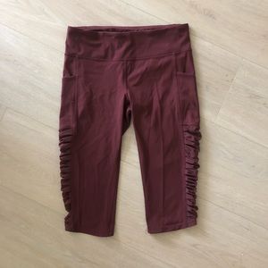 LULULEMON Capris